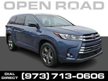 Used 2017 Toyota Highlander Limited Platinum w/ Carpet Mat Package