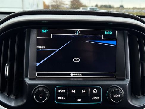 Used 2017 GMC Canyon SLT w/ Driver Alert Package image 19