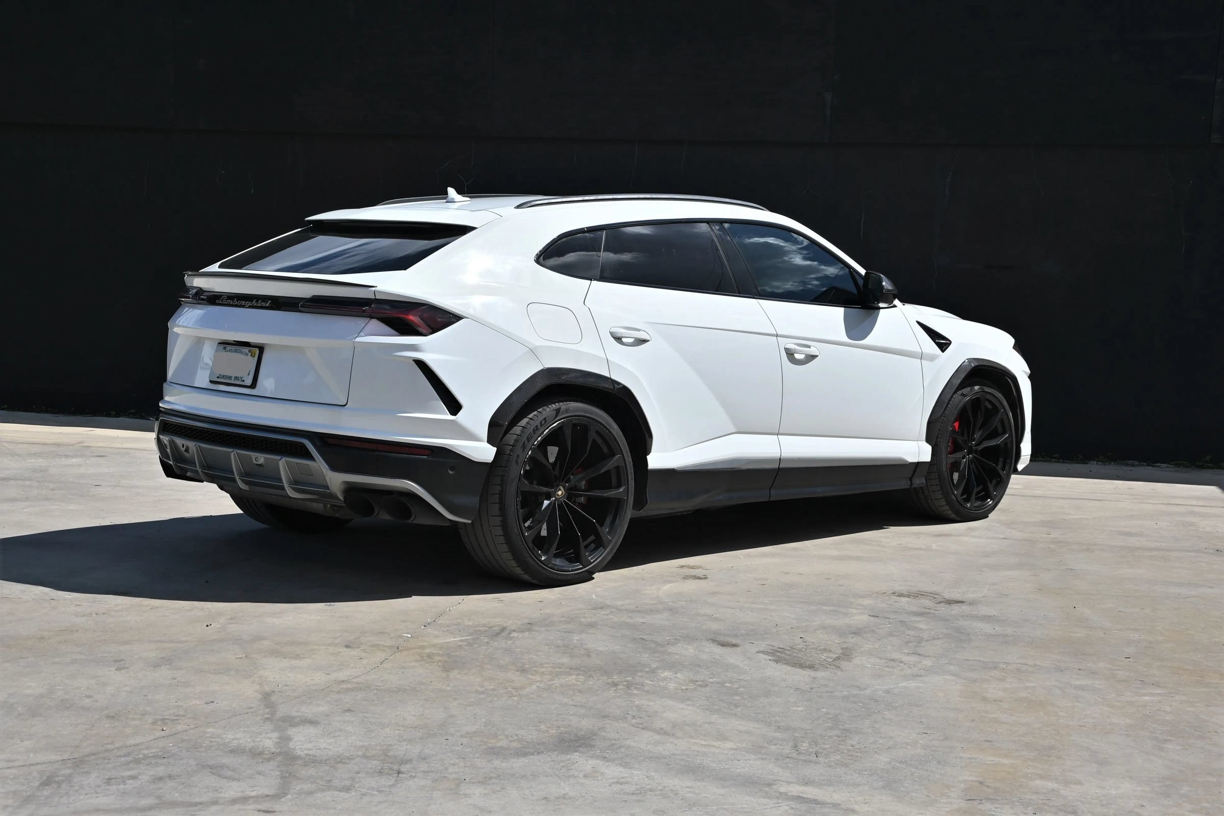 Used 2021 Lamborghini Urus AWD/4WD image 3