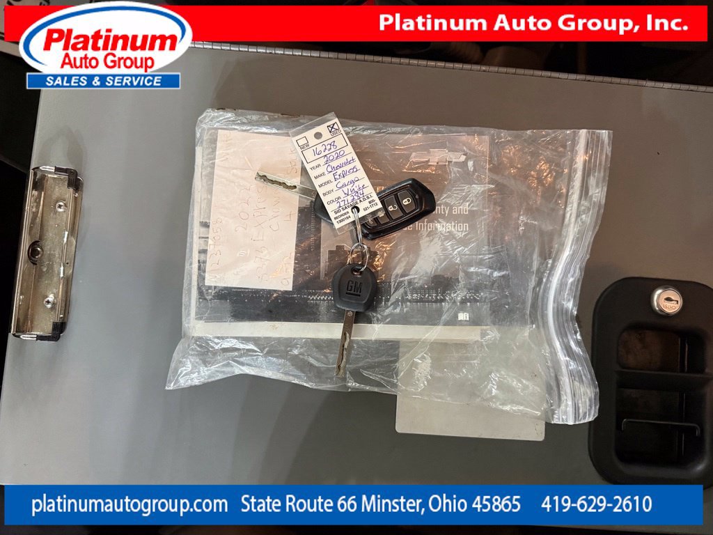 Used 2020 Chevrolet Express 3500 Extended w/ Driver Convenience Package RWD image 23