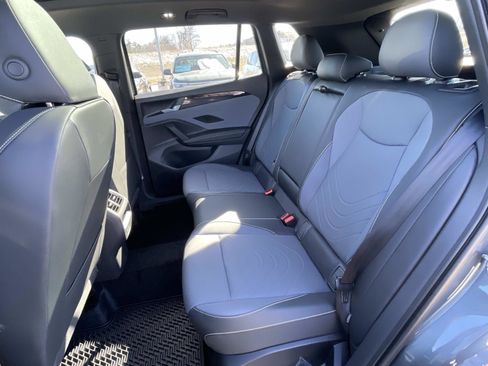 New 2026 Volkswagen Tiguan SE R-Line FWD image 12
