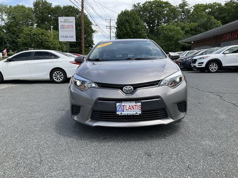 Used 2016 Toyota Corolla LE FWD image 2