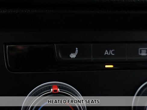 Used 2022 Volkswagen Taos SE AWD/4WD image 4
