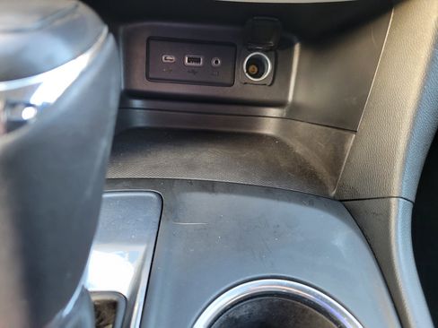 Certified 2019 Chevrolet Equinox LT image 22