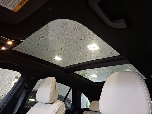 Certified 2025 Mercedes-Benz GLC 350e 4MATIC image 14