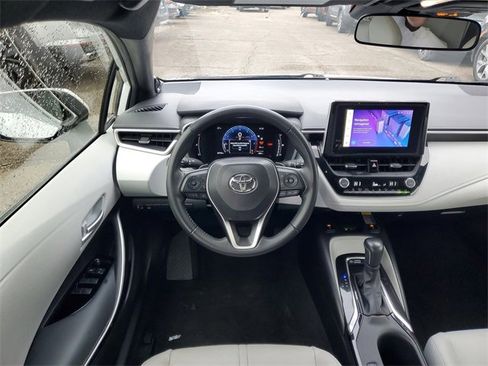 Used 2023 Toyota Corolla XSE image 28