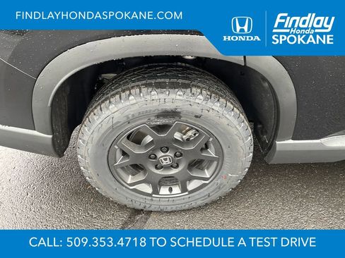 New 2025 Honda Pilot TrailSport image 5