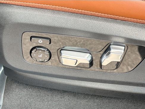 New 2026 BMW X5 M60i image 25