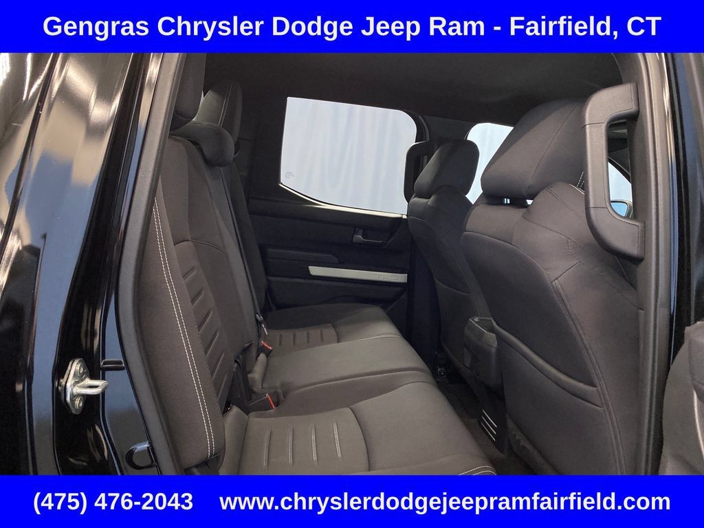 Used 2024 Toyota Tacoma TRD Off-Road AWD/4WD image 34