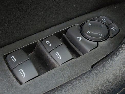 Used 2022 Chevrolet Blazer LT FWD image 27