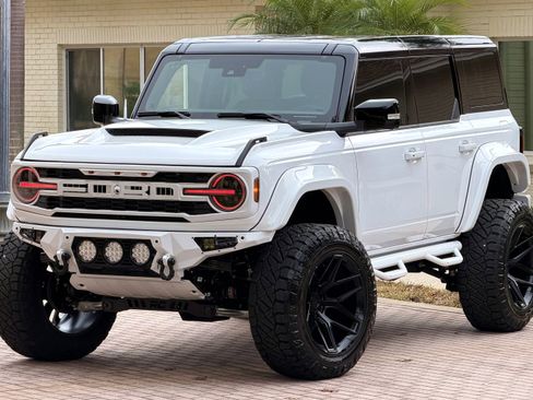 Used 2026 Ford Bronco Outer Banks AWD/4WD image 8