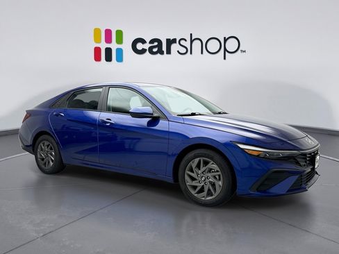 Used 2024 Hyundai Elantra SEL FWD image 7