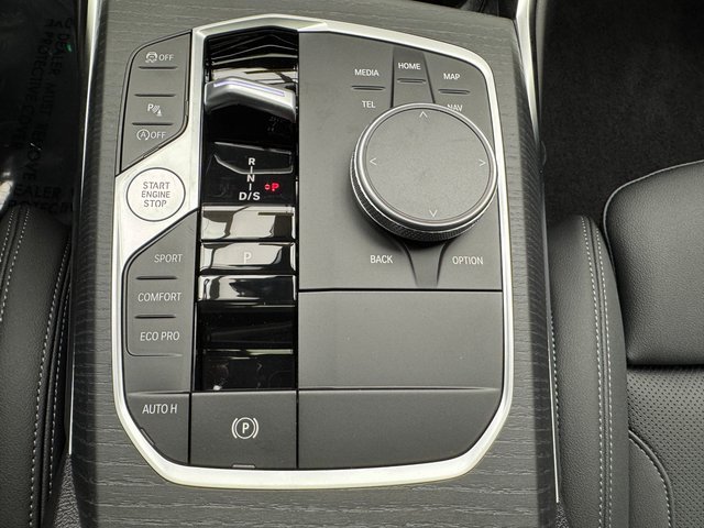 Used 2026 BMW 330i xDrive Sedan w/ Premium Package AWD/4WD image 20
