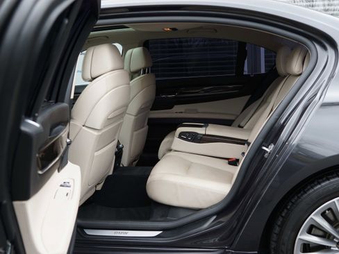 Used 2012 BMW 740Li image 26