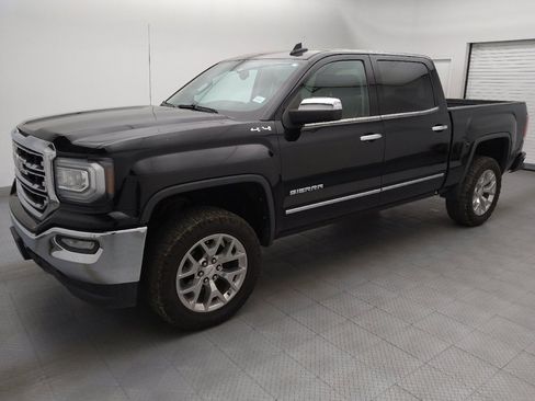 Used 2018 GMC Sierra 1500 SLT w/ SLT Premium Package image 2