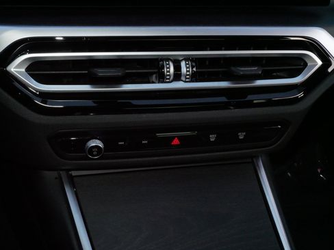 Used 2023 BMW M340i xDrive image 23