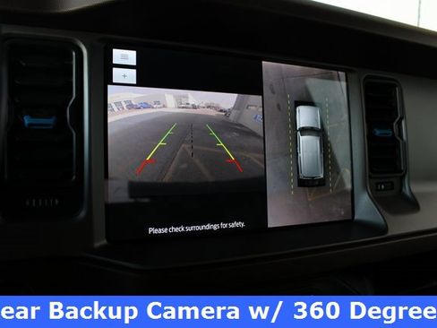 Used 2023 Ford Bronco Outer Banks image 4