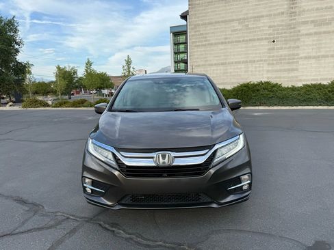 Used 2020 Honda Odyssey Elite image 2