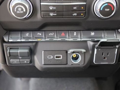 New 2026 Chevrolet Silverado 2500 Custom w/ Custom Value Package image 20