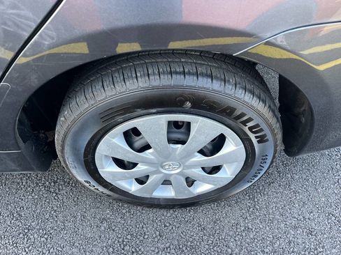 Used 2010 Toyota Corolla LE image 10