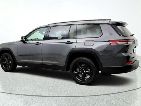 Used 2023 Jeep Grand Cherokee L Altitude AWD/4WD image 7