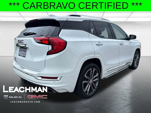 Used 2019 GMC Terrain Denali w/ Comfort Package FWD image 3