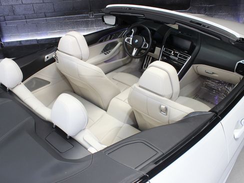 Used 2022 BMW M850i xDrive Convertible w/ M Carbon Exterior Package image 45