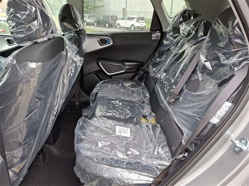 New 2025 Kia Soul LX w/ LX Technology Package image 6