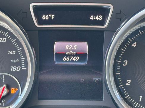 Used 2018 Mercedes-Benz GLS 450 4MATIC w/ Premium Package image 28