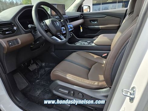 New 2026 Honda Pilot Touring image 6