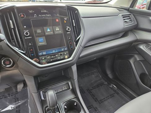 Used 2025 Subaru Ascent Onyx Edition image 21