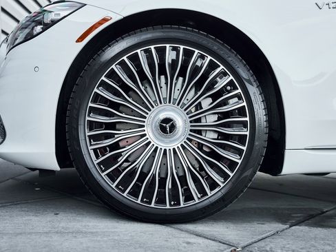 Used 2026 Mercedes-Benz Maybach S 680 4MATIC image 3