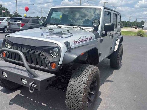 Used 2012 Jeep Wrangler Unlimited Rubicon AWD/4WD image 5