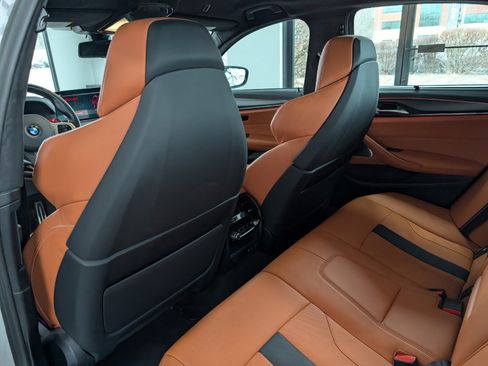 Certified 2023 BMW M5 w/ Competition Package image 18