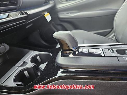 New 2026 Toyota Prius Plug-In Hybrid FWD image 14