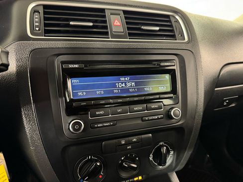 Used 2014 Volkswagen Jetta SE image 20