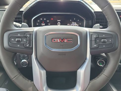 New 2026 GMC Sierra 1500 SLT image 11