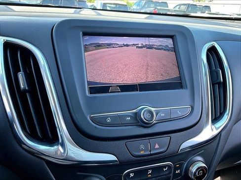 Used 2024 Chevrolet Equinox LT FWD image 26