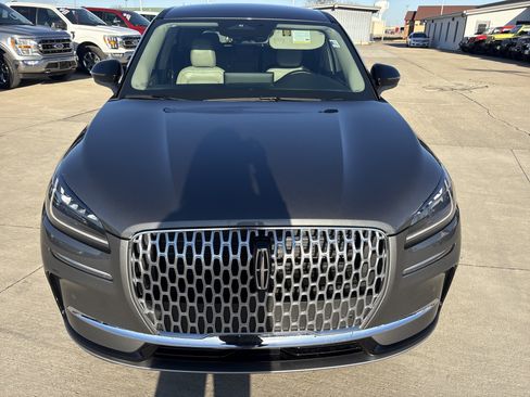 Used 2025 Lincoln Corsair FWD w/ Equipment Group 101A image 2