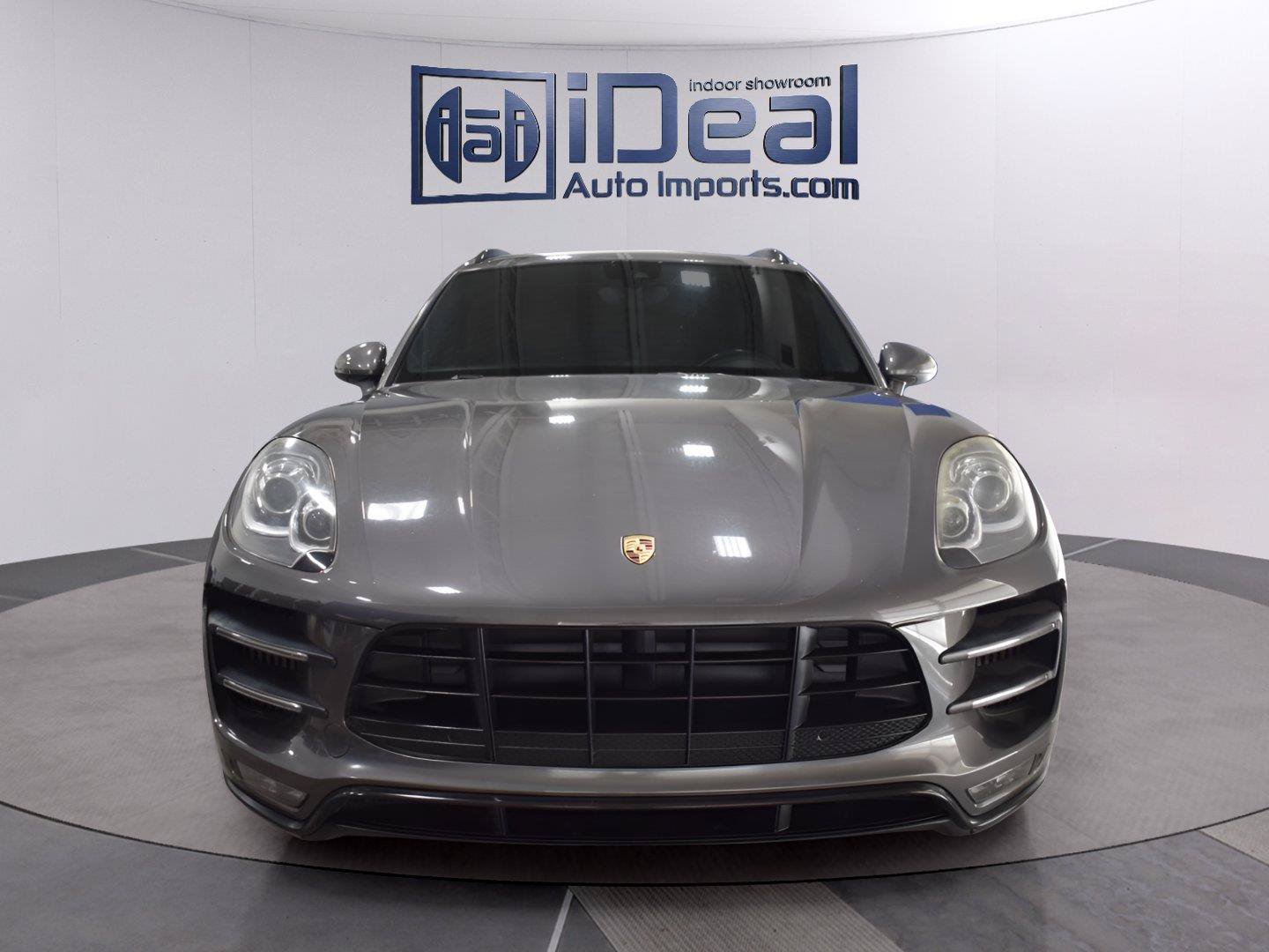 Used 2017 Porsche Macan Turbo AWD/4WD image 6