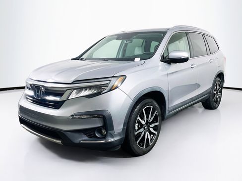 Used 2021 Honda Pilot Touring image 3
