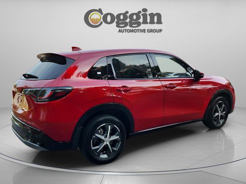 Used 2023 Honda HR-V EX-L image 5