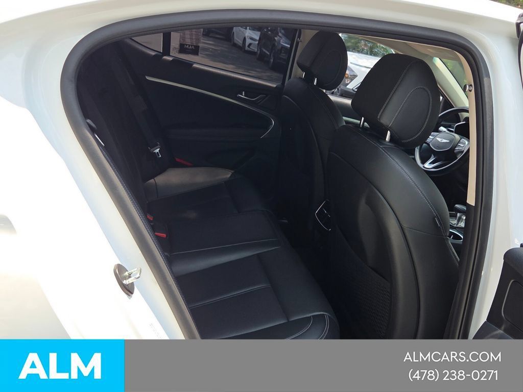 Used 2025 Genesis G70 2.5T AWD/4WD image 17