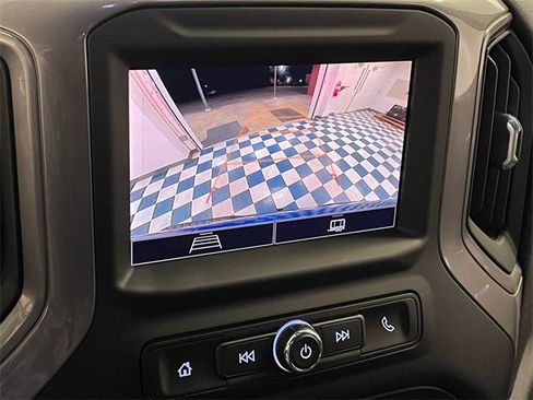 Used 2023 Chevrolet Silverado 1500 Custom image 18