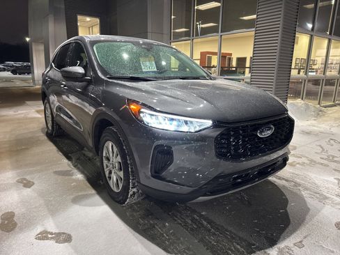 Certified 2023 Ford Escape Active w/ Tech Pack #2 image 10