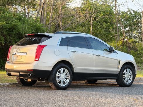 Used 2010 Cadillac SRX Luxury AWD/4WD image 4