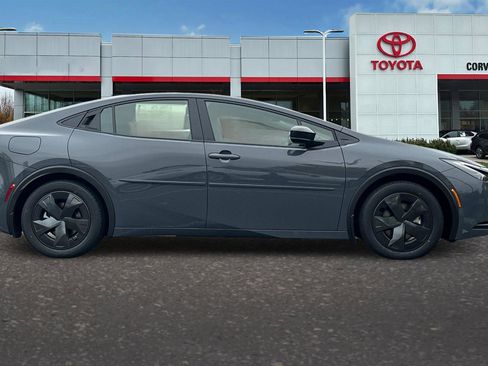 New 2026 Toyota Prius Plug-In Hybrid image 4