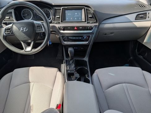 Used 2018 Hyundai Sonata SE FWD image 10