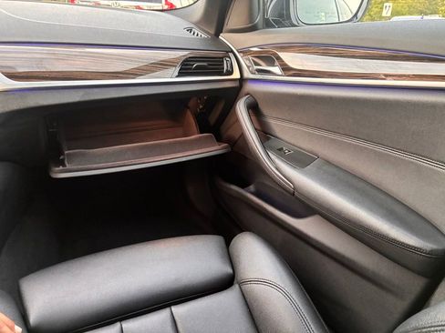 Used 2019 BMW 530i xDrive AWD/4WD image 37