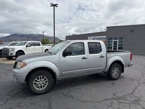 Used 2018 Nissan Frontier SV AWD/4WD image 13
